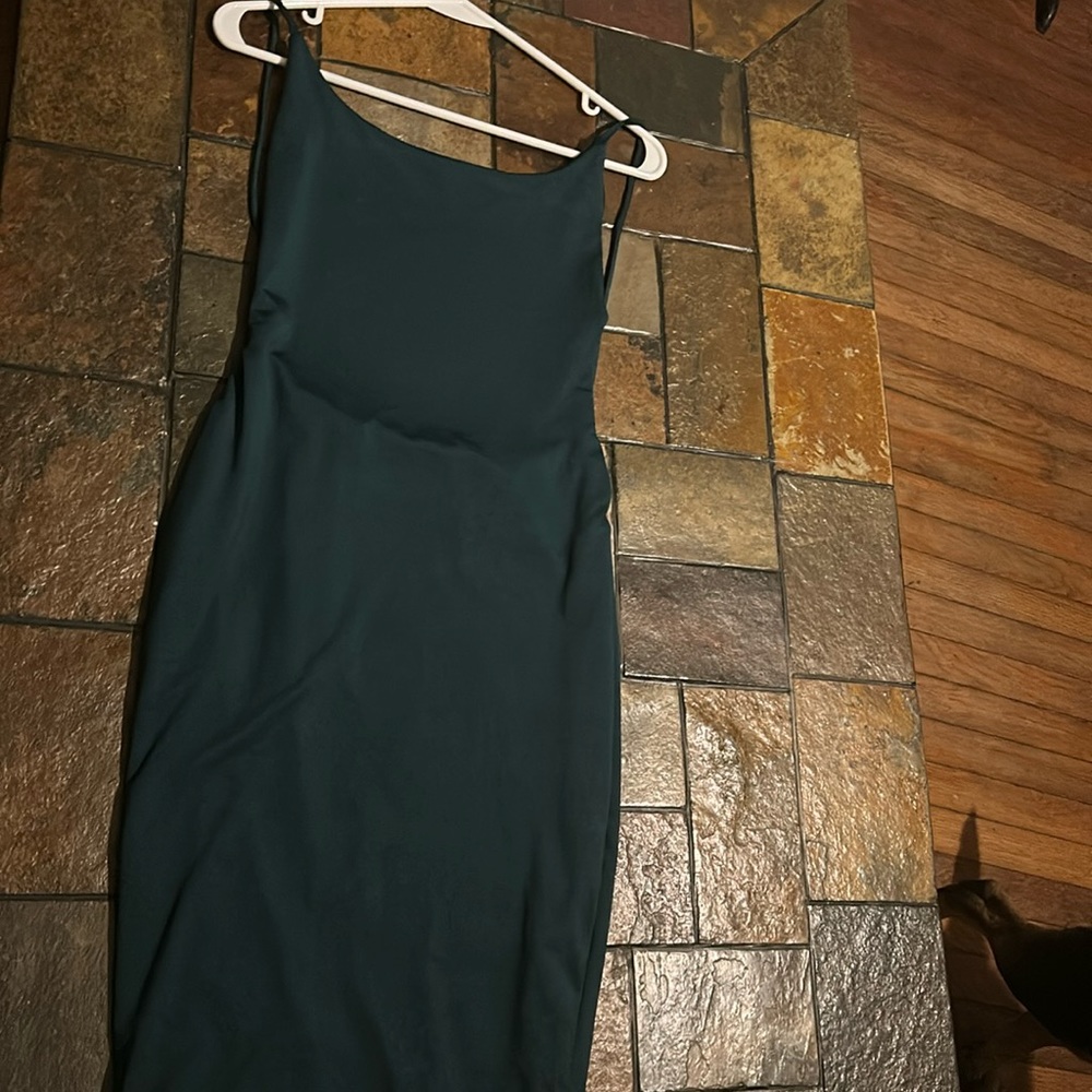 MEEK GREEN BACKLESS DRESS SIZE MEDIUM GREAT CONDITION